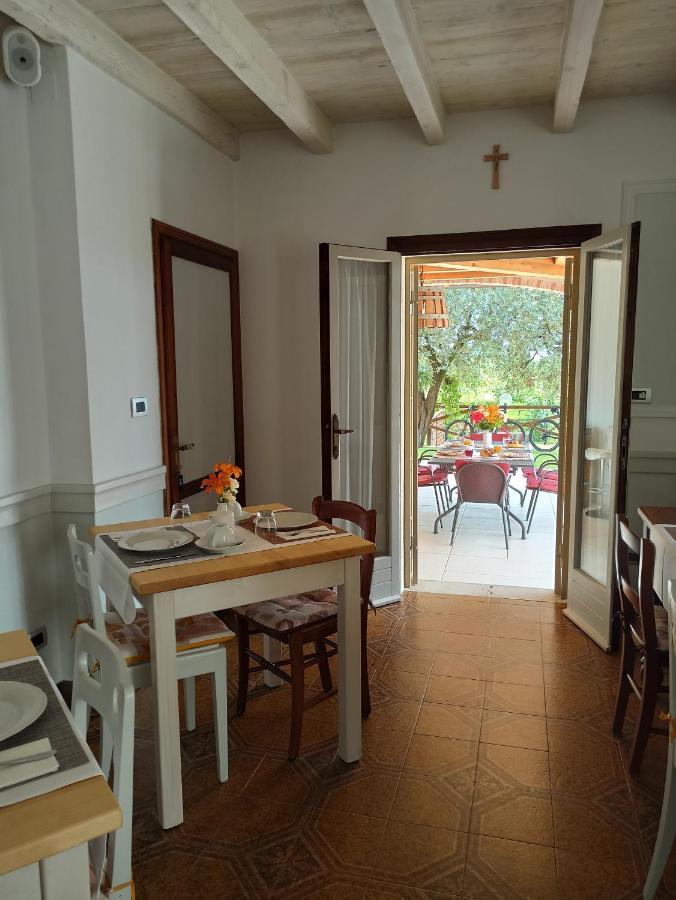 Le Zampolle B & B Colà Exterior foto